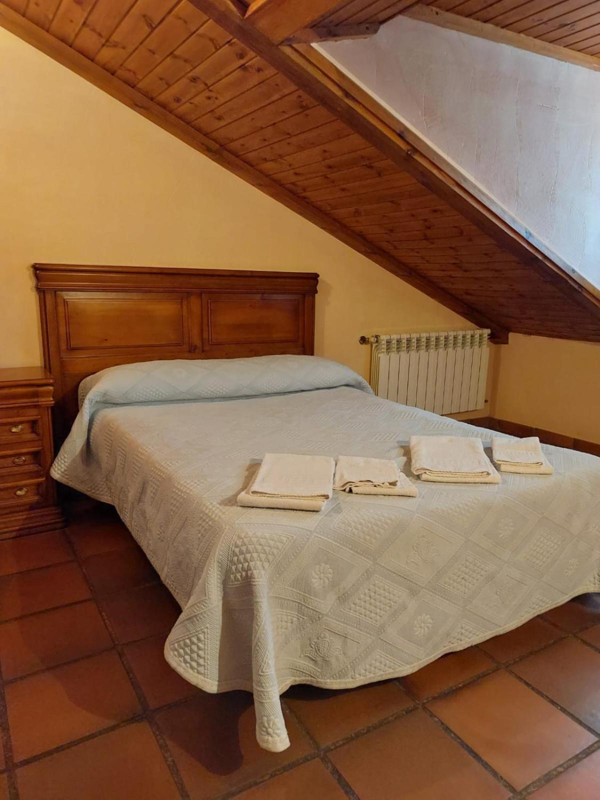 Hostal Restaurante Villa De Sepúlveda Eksteriør bilde