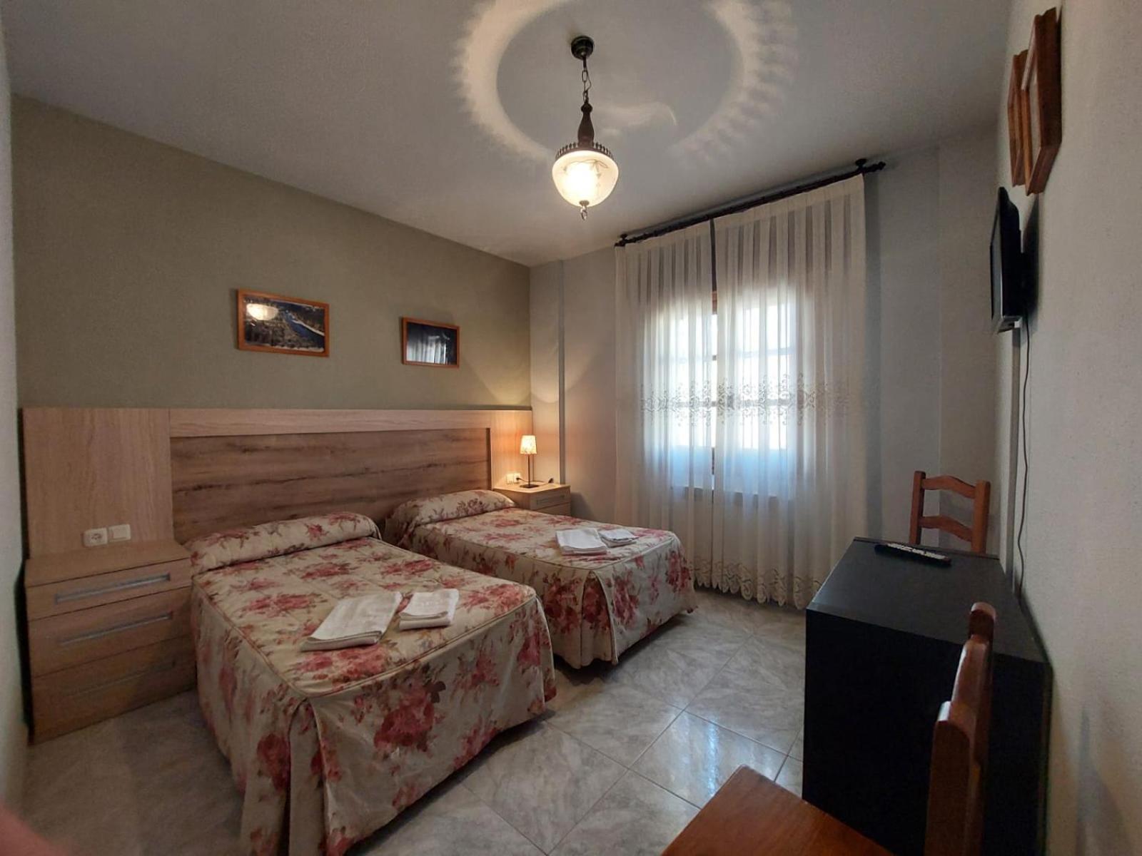 Hostal Restaurante Villa De Sepúlveda Eksteriør bilde